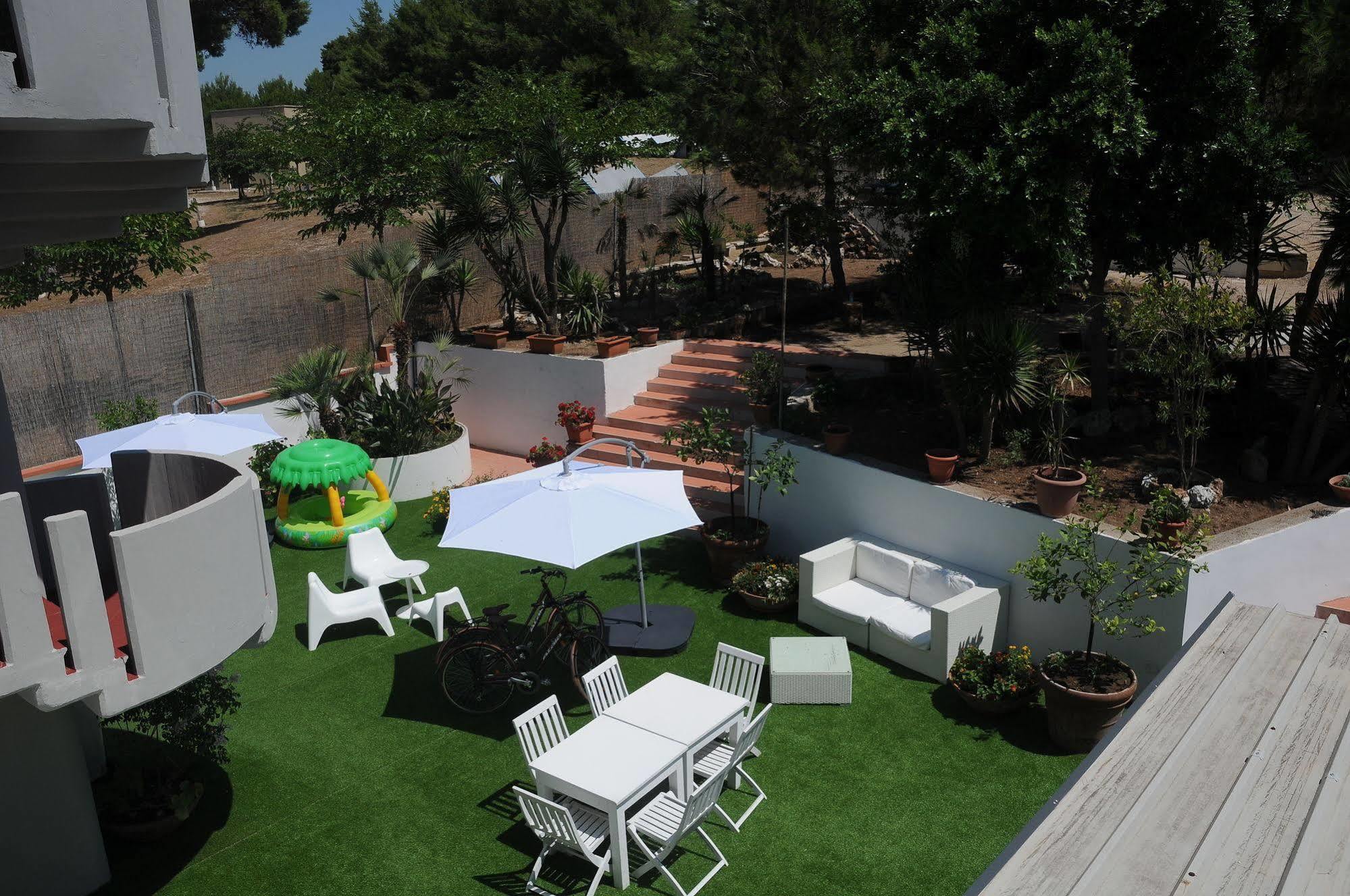 The Garden Aparthotel Pulsano Buitenkant foto